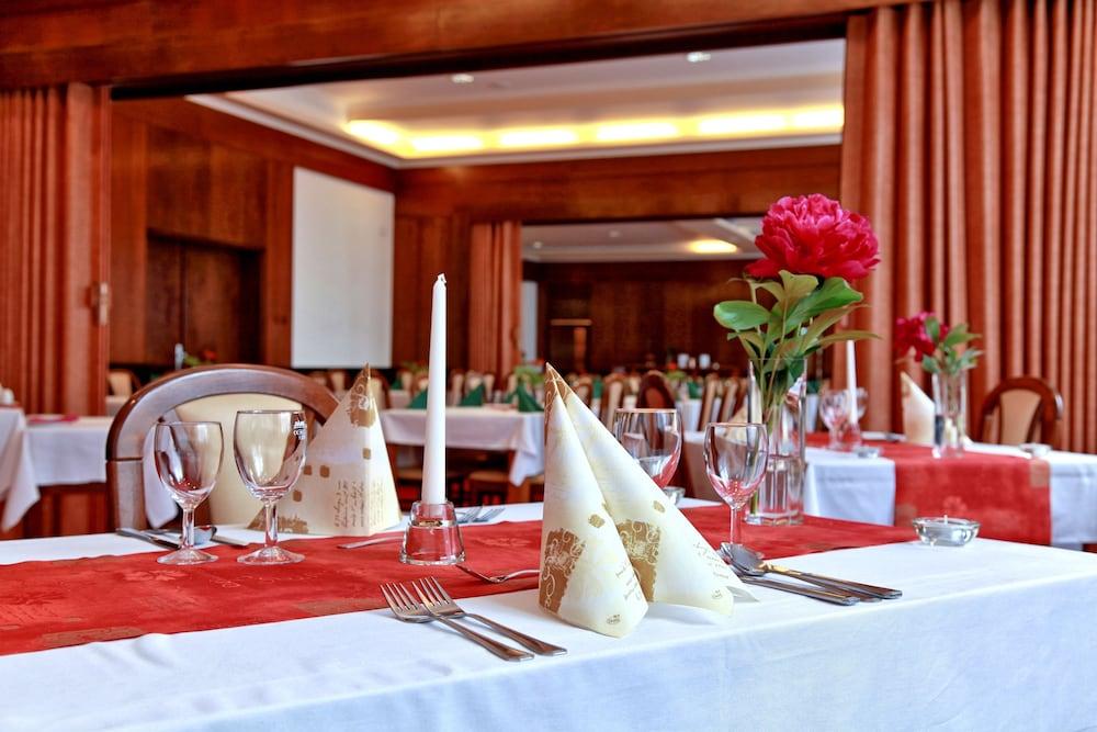 Hotel Agricola Sport & Wellness Centre Mariańskie Łaźnie Zewnętrze zdjęcie